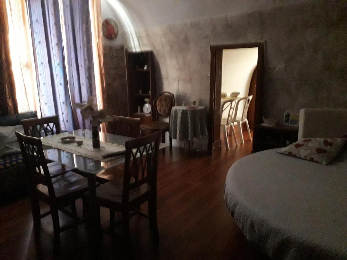 Casa Vacanza Mary Apartment Santeramo in Colle Exterior photo